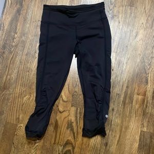 Lululemon cropped black leggings